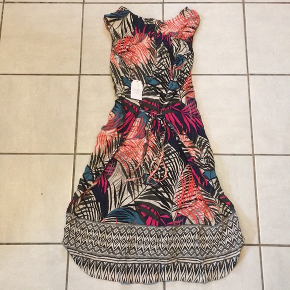 NWT GORGEOUS DRESS - Picture 4 of 16
